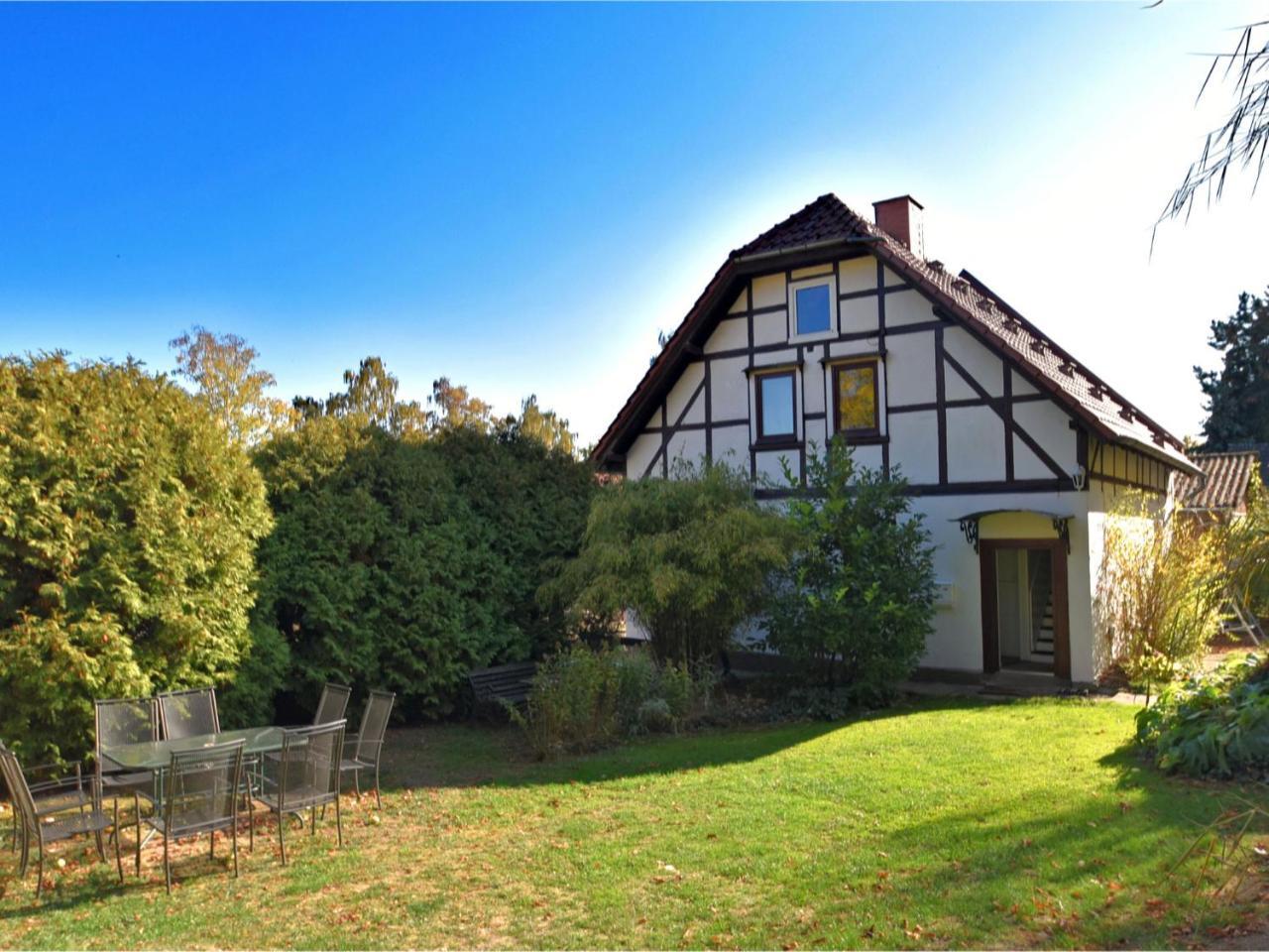 Spacious Holiday Home In Hesse With Garden Waldeck  Dış mekan fotoğraf